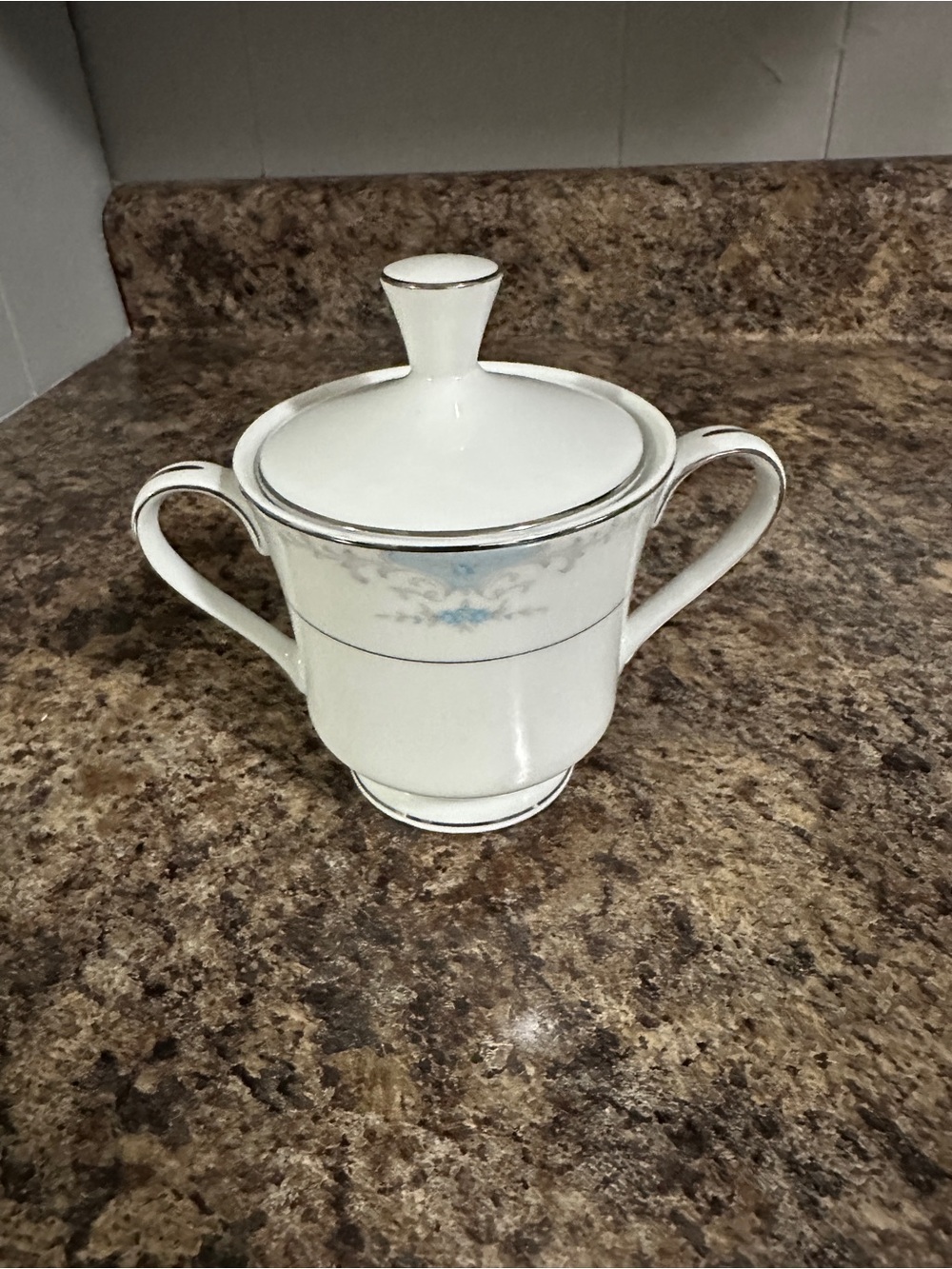 Elegant White Porcelain Covered Sugar Bowl with Handles Fashion Royale Heirloom